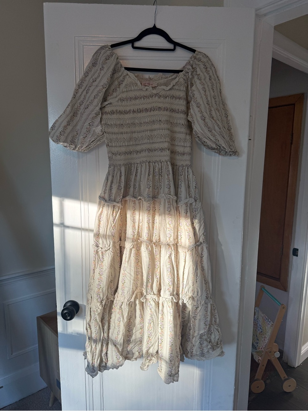 Ivy City Co Cream Tiered Puff-Sleeve womens